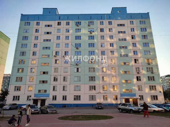 
   Продам 2-комнатную, 57.8 м², В. Высоцкого ул, 41/4

. Фото 27.