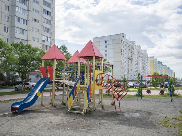 
   Продам 2-комнатную, 57.8 м², В. Высоцкого ул, 41/4

. Фото 32.