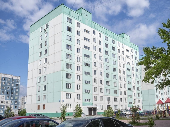 
   Продам 2-комнатную, 57.8 м², В. Высоцкого ул, 41/4

. Фото 41.