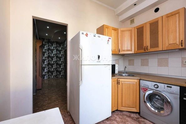 
   Продам 2-комнатную, 55 м², 1-й Крашенинникова пер, 11

. Фото 22.