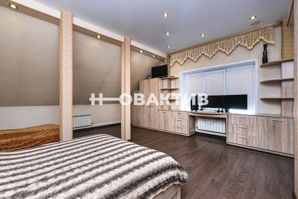 
   Продам помещение свободного назначения, 390 м², Гладкова ул, 60

. Фото 17.