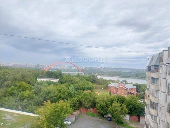 
   Продам 4-комнатную, 76.5 м², Урманова ул, 1/1

. Фото 3.