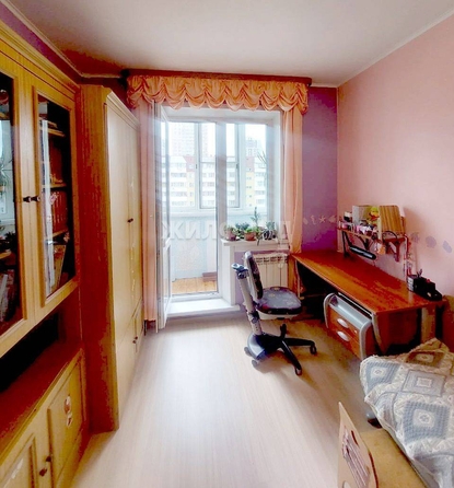 
   Продам 4-комнатную, 76.5 м², Урманова ул, 1/1

. Фото 4.