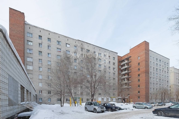 
   Продам секционку, 11.5 м², Каменская ул, 26

. Фото 6.