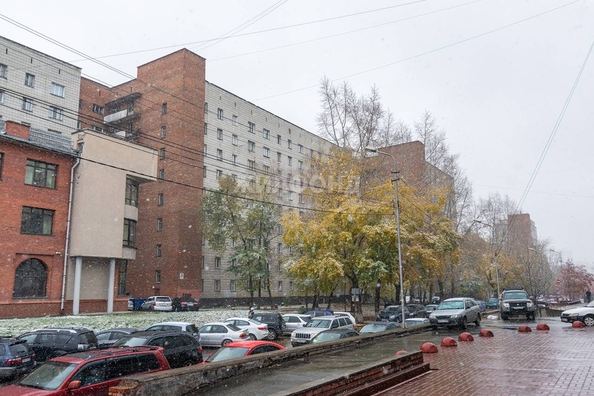 
   Продам секционку, 11.5 м², Каменская ул, 26

. Фото 10.