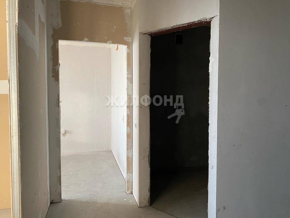 
   Продам 1-комнатную, 38 м², Кавалерийская ул, 3/1

. Фото 1.