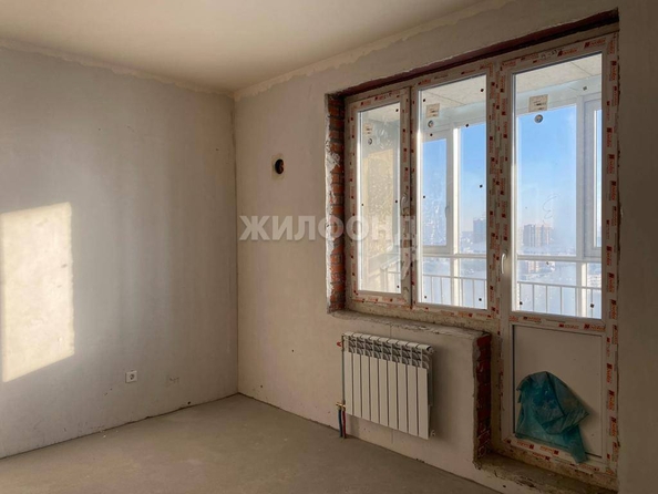 
   Продам 1-комнатную, 38 м², Кавалерийская ул, 3/1

. Фото 5.