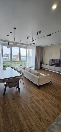 
  Сдам в аренду 4-комнатную квартиру, 156 м², Новосибирск

. Фото 4.