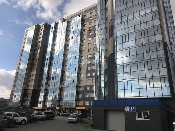 
   Продам 1-комнатную, 46.9 м², Дзержинского пр-кт, 34/2

. Фото 14.