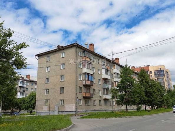 
   Продам 1-комнатную, 31.5 м², Макаренко ул, 23

. Фото 10.