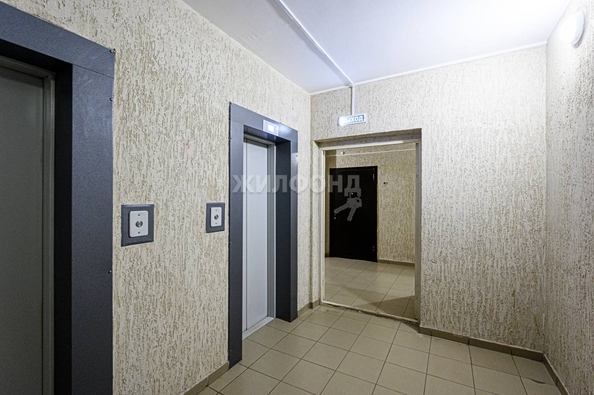 
   Продам 2-комнатную, 40.5 м², Приморская ул, 24

. Фото 23.