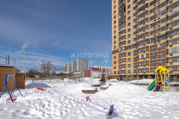 
   Продам 2-комнатную, 53.5 м², Кирова ул, 236

. Фото 27.