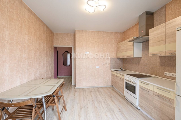 
   Продам 1-комнатную, 40.5 м², 2-я Обская ул, 154

. Фото 8.