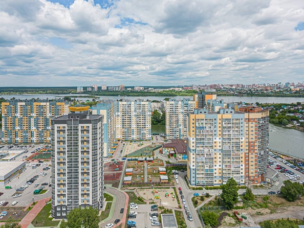 
   Продам 1-комнатную, 45.7 м², Междуреченская ул, 3

. Фото 22.