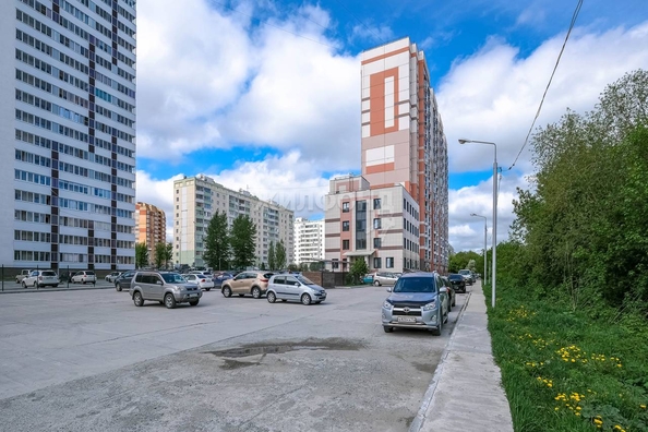 
   Продам 3-комнатную, 76.5 м², Олеко Дундича ул, 15

. Фото 20.