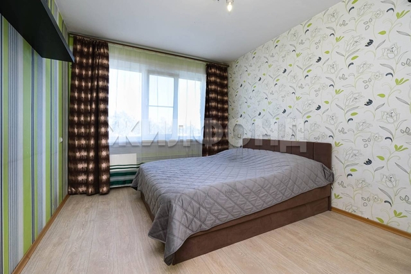 
  Продается 3-комн. квартира, 62.5 м², Ленинградская ул, д. 182
. Фото 5.