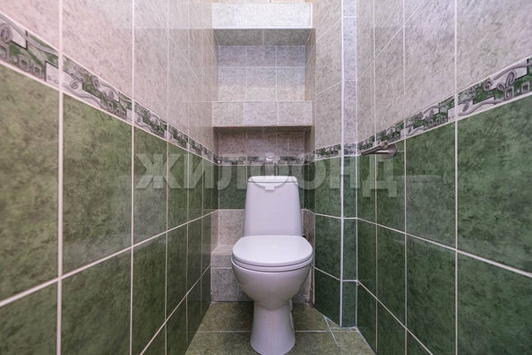 
  Продается 3-комн. квартира, 62.5 м², Ленинградская ул, д. 182
. Фото 16.