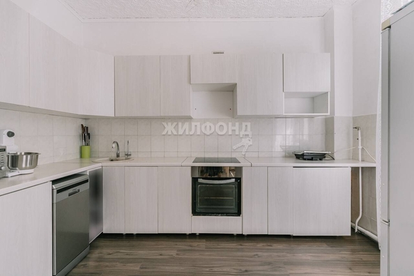 
   Продам дом, 394.2 м², Новосибирск

. Фото 5.