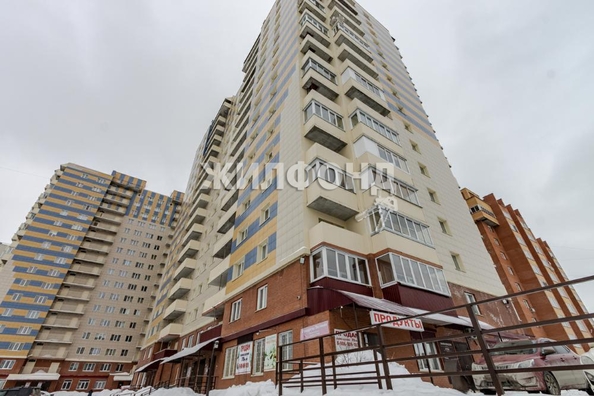 
   Продам 1-комнатную, 45.6 м², Выборная ул, 91/3

. Фото 2.