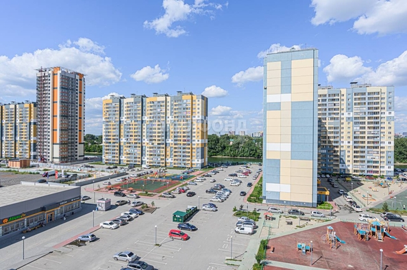 
   Продам 2-комнатную, 55.5 м², Междуреченская ул, 3

. Фото 18.