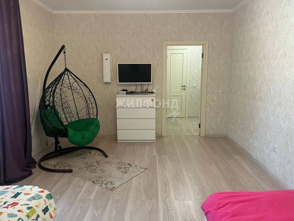 
   Продам 3-комнатную, 104.7 м², 2-й (4 мкр.) кв-л, 233

. Фото 14.