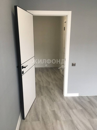 
   Продам 3-комнатную, 62.7 м², 3-й микрорайон, 14/1

. Фото 11.