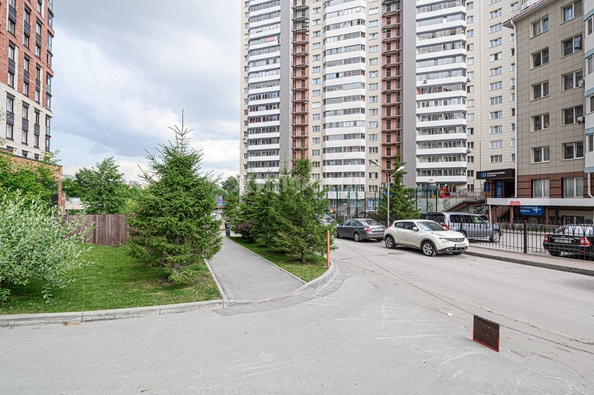 
   Продам 1-комнатную, 51.8 м², Орджоникидзе ул, 47

. Фото 22.