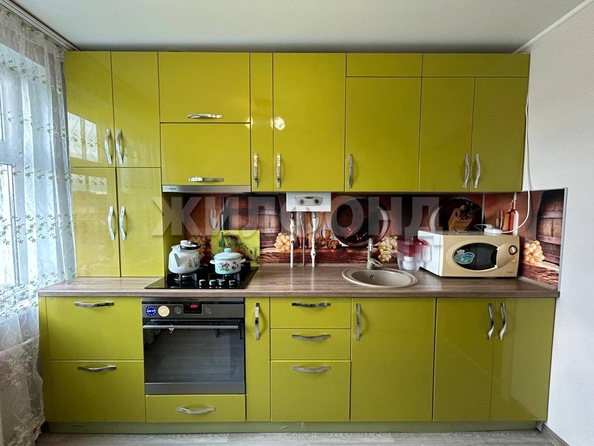 
   Продам 2-комнатную, 43.7 м², Потапова ул, 4

. Фото 1.