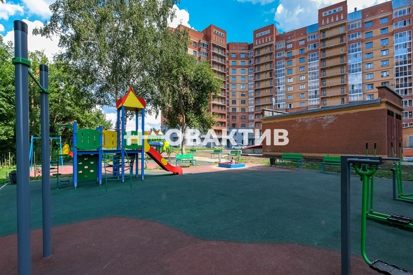 
   Продам 1-комнатную, 44.3 м², Есенина ул, 67

. Фото 34.