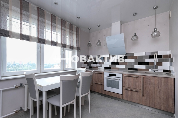 
   Продам 3-комнатную, 79.8 м², Горский мкр, 63

. Фото 3.