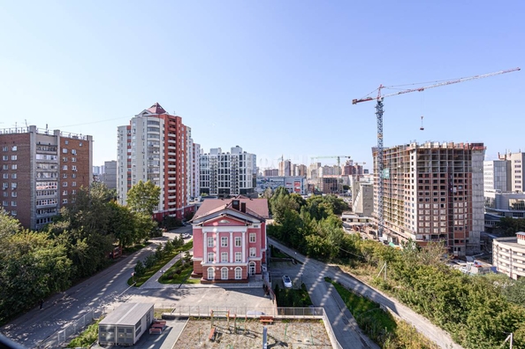 
   Продам 2-комнатную, 72.1 м², Кавалерийская ул, 3/1

. Фото 27.