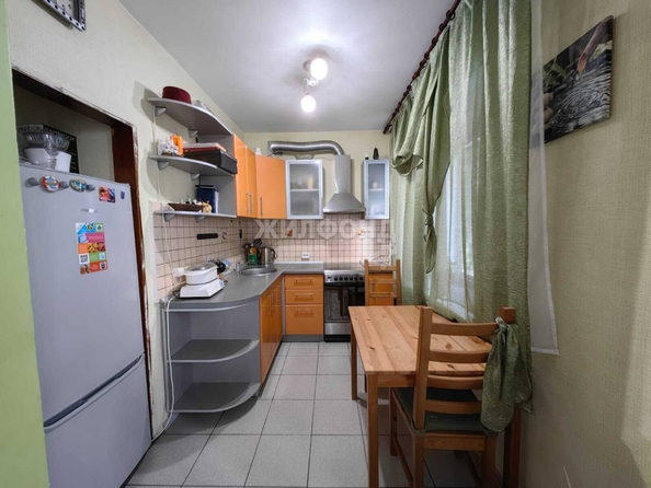 
   Продам 2-комнатную, 51 м², 2-й Римского-Корсакова пер, 11

. Фото 5.