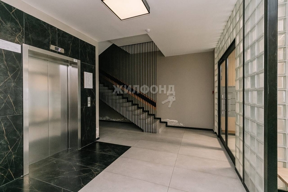 
   Продам 2-комнатную, 40.8 м², Владимира Заровного ул, 24

. Фото 17.