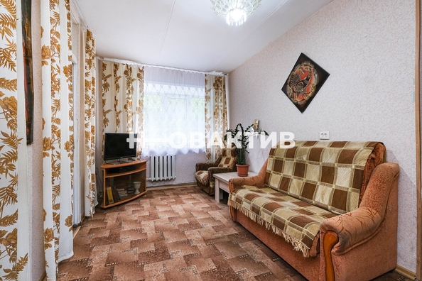 
   Продам 4-комнатную, 61.1 м², Большевистская ул, 2

. Фото 1.