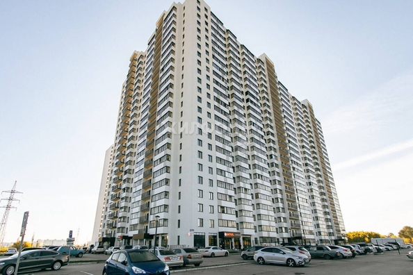 
   Продам 3-комнатную, 66 м², Бородина ул, 56

. Фото 42.