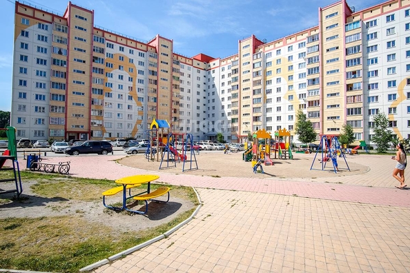 
   Продам 1-комнатную, 37.9 м², Петухова ул, 95

. Фото 37.