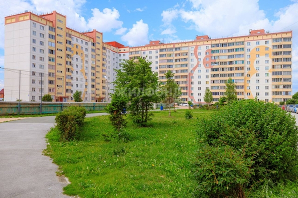 
   Продам 1-комнатную, 37.9 м², Петухова ул, 95

. Фото 38.