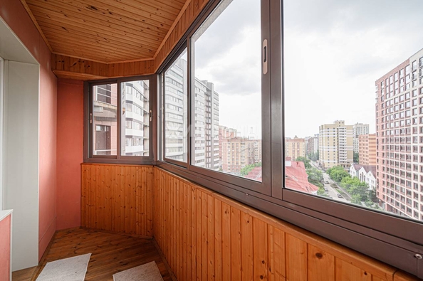 
   Продам 2-комнатную, 98.1 м², Орджоникидзе ул, 47

. Фото 22.