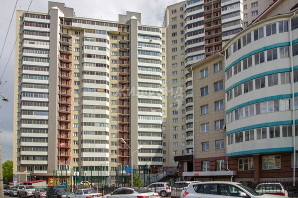 
   Продам 2-комнатную, 98.1 м², Орджоникидзе ул, 47

. Фото 30.