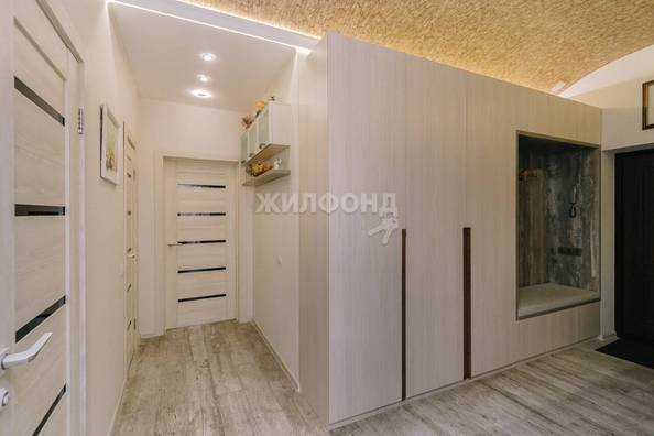 
   Продам 3-комнатную, 73.4 м², 7-й микрорайон, 37

. Фото 27.