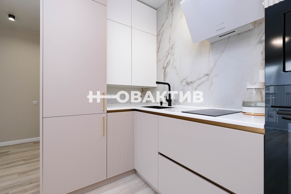 
   Продам 1-комнатную, 37.6 м², Дунаевского ул, 14/2

. Фото 7.