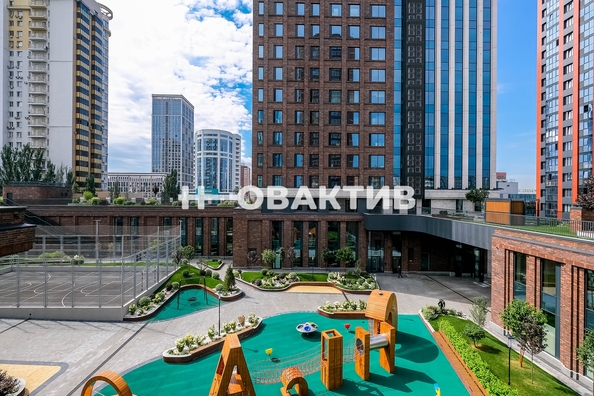 
   Продам 3-комнатную, 77.32 м², Чикаго

. Фото 25.