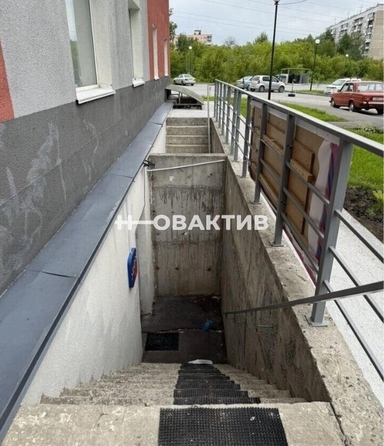 
   Продам помещение свободного назначения, 81 м², Зорге ул, 279

. Фото 9.