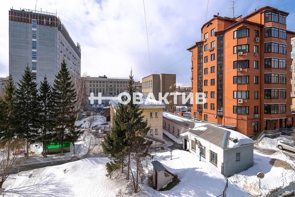 
   Продам 3-комнатную, 100.2 м², Чаплыгина ул, 93

. Фото 30.