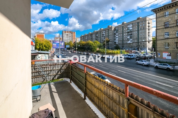 
   Продам 4-комнатную, 69.7 м², Челюскинцев ул, 7

. Фото 14.