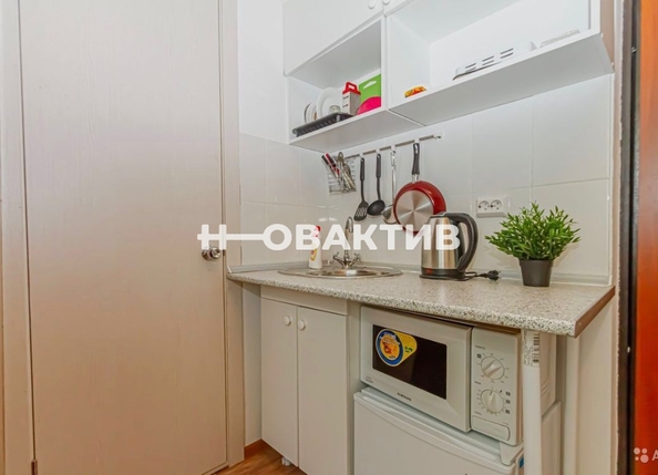 
   Продам 3-комнатную, 61 м², Фрунзе ул, 14

. Фото 10.