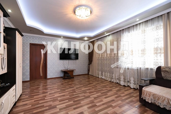 
   Продам дом, 250 м², Новосибирск

. Фото 3.