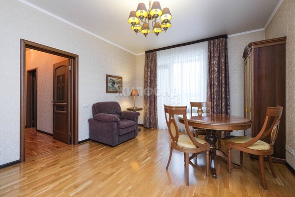 
   Продам 2-комнатную, 70.7 м², Семьи Шамшиных ул, 24/2

. Фото 1.