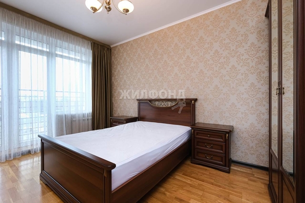 
   Продам 2-комнатную, 70.7 м², Семьи Шамшиных ул, 24/2

. Фото 5.