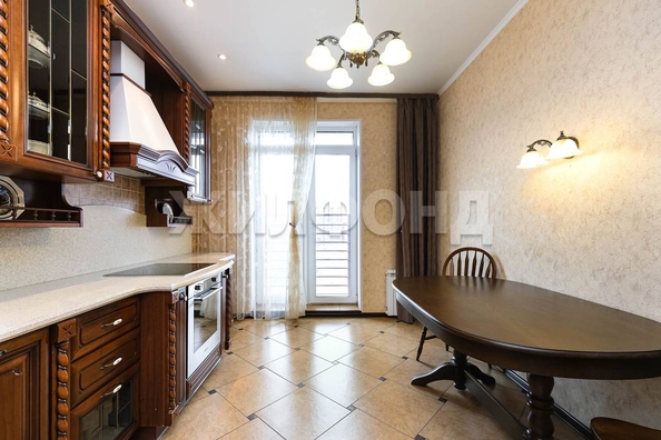 
   Продам 2-комнатную, 70.7 м², Семьи Шамшиных ул, 24/2

. Фото 12.